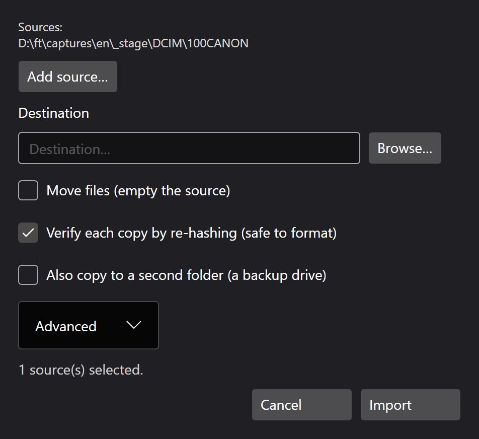 The import dialog with a camera card chosen as the source.