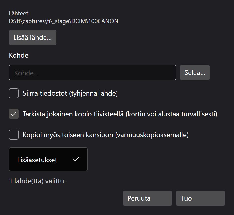 Tuontivalintaikkuna, lähteeksi valittuna kameran muistikortti.