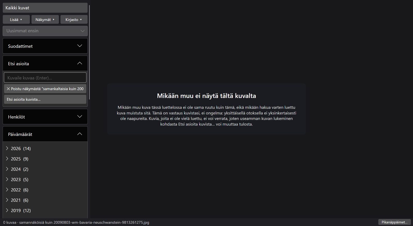 Kuva kiinnitettynä ruudukon yläreunaan ja sitä muistuttavat kuvat järjestyksessä sen alla.