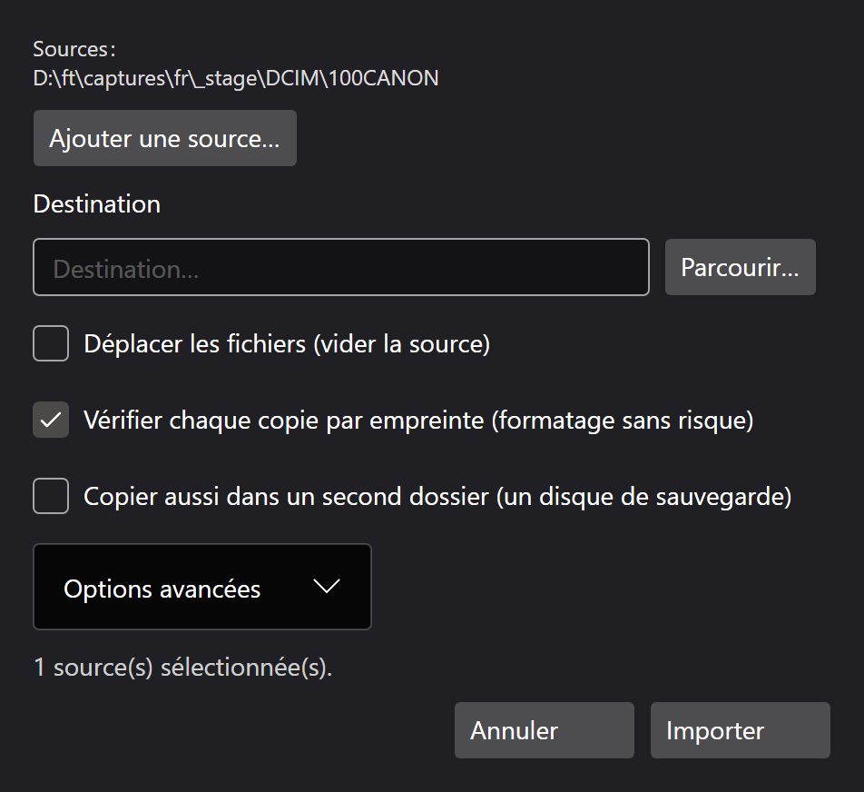 La boîte de dialogue d’importation avec une carte d’appareil choisie comme source.